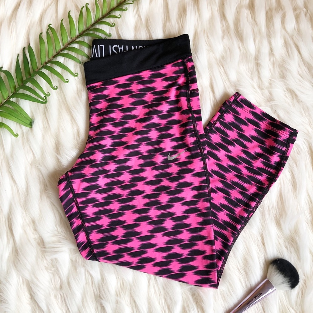 ✔️NIKE DRI FIT Leggings Crop Running Pant